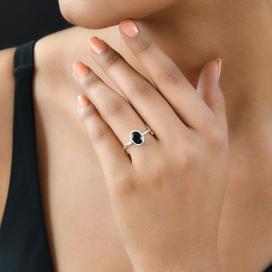 Schwarzer Spinell Ring, 925 Silber ca. 1,62 ct