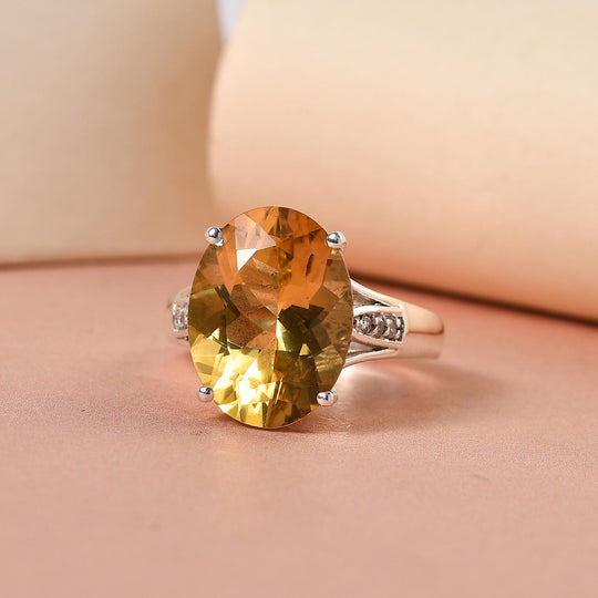 Gelber Labradorit und weißer Zirkon-Ring, 925 Silber platiniert ca. 8.20 ct