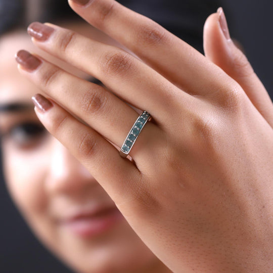 Grandidierit-Ring, 925 Silber platiniert ca. 0.76 ct