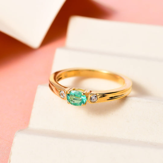 Kolumbianischer Smaragd und weißer Zirkon-Ring, 925 Silber vergoldet ca. 0.39 ct