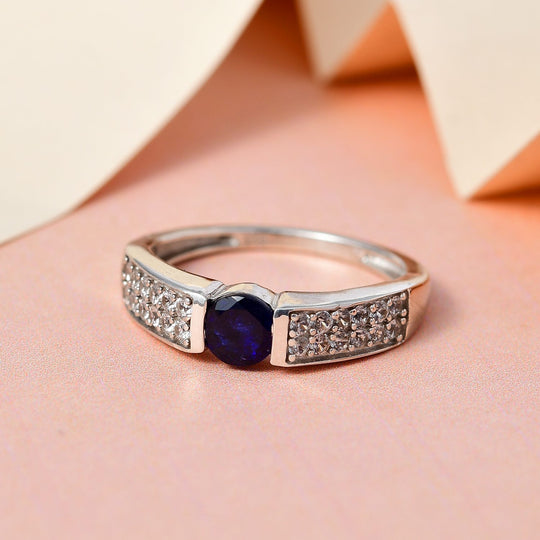 Masoala Saphir (Fissure gefüllt) und weißer Zirkon-Ring, 925 Silber platiniert ca. 1,24 ct