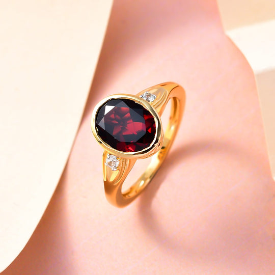 Natürlicher Mosambik Granat und weißer Zirkon Ring, 925 Silber vergoldet ca. 3,11 ct