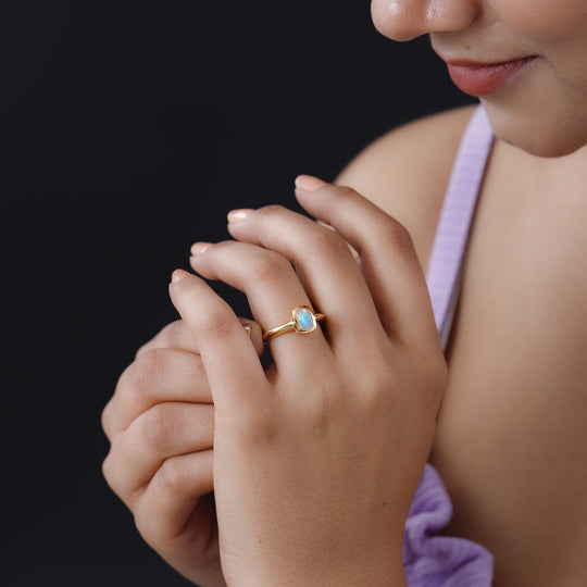 Natürlicher, äthiopischer Welo Opal Ring, 925 Silber vergoldet, , ca. 0.64 ct