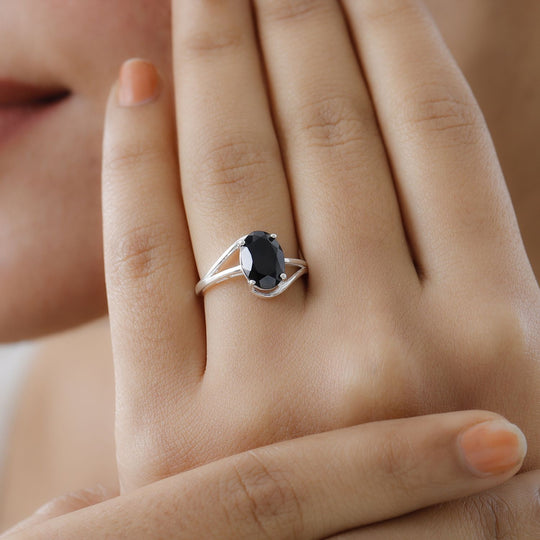 Schwarzer Spinell Ring 925 Silber ca. 2.64 ct