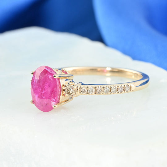 LUXORO AAA Natürlicher Mosambik-Rubin, Weißer Diamant AGI zertifiziert Ring 585 Gold (Größe 19.00) (10-15 Werktage Lieferzeit) ca. 1.60 ct
