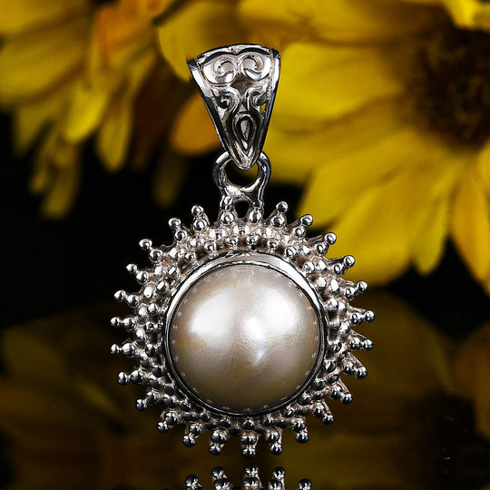Royal Bali Kollektion - weiße Mabe Perle Anhänger 925 Silber