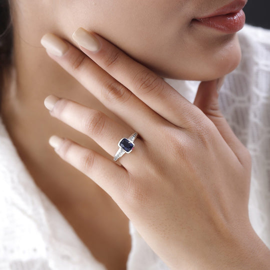 Kaschmir Kyanit, weißer Zirkon Ring, 925 Silber platiniert ca. 1.99 ct