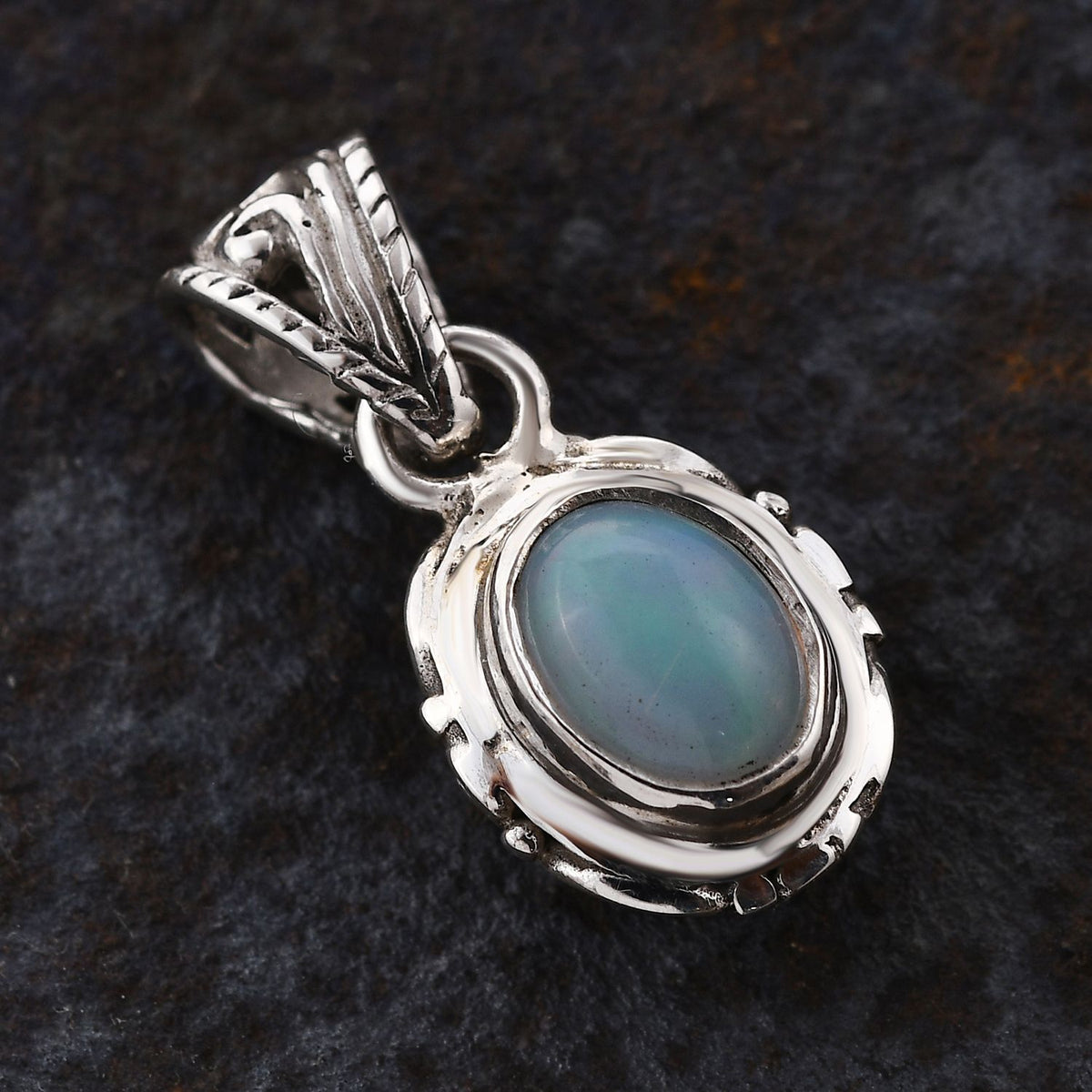 Royal Bali Kollektion - Natürlicher, äthiopischer Welo Opal Anhänger 925 Silber ca. 0.82 ct