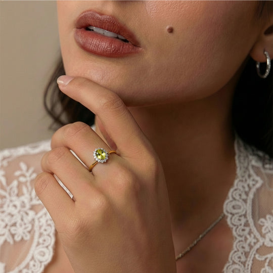 Natürlcher Peridot, Weißer Zirkon Ring 925 Silber 585 Vergoldet (Größe 18.00) ca. 1.32 ct