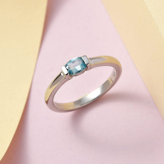 Kambodschanischer Blauer Zirkon Ring, 925 Silber platiniert ca. 0.73 ct