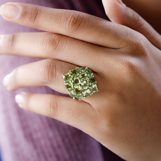 Natürlicher Peridot Ring, 925 Silber platiniert, ca. 7.61 ct