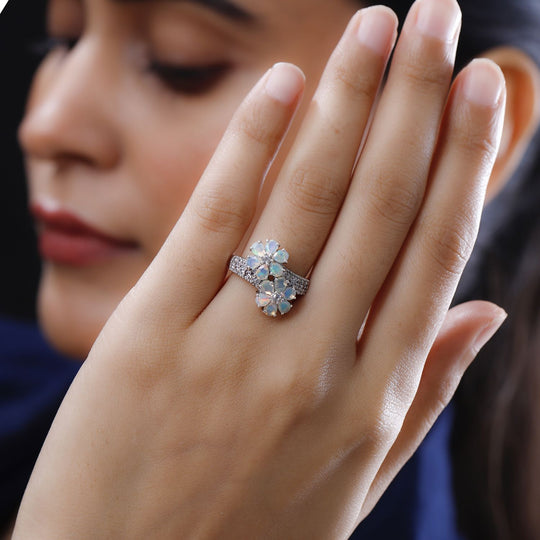 Natürlicher, äthiopischer Welo Opal, weißer Zirkon Ring, 925 Silber platiniert ca. 2.00 ct