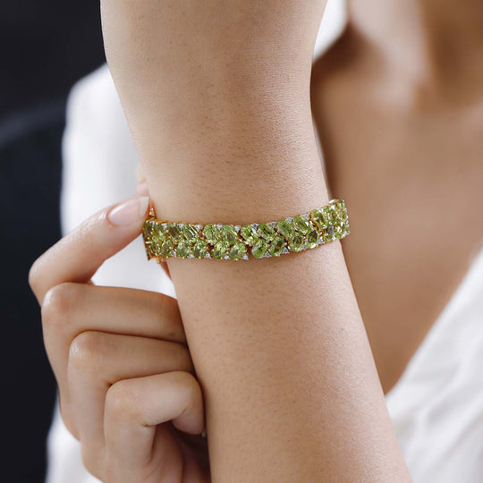 Natürliches Peridot, weißes Zirkon Armband ca. 19 cm 925 Silber vergoldet ca. 36.96 ct
