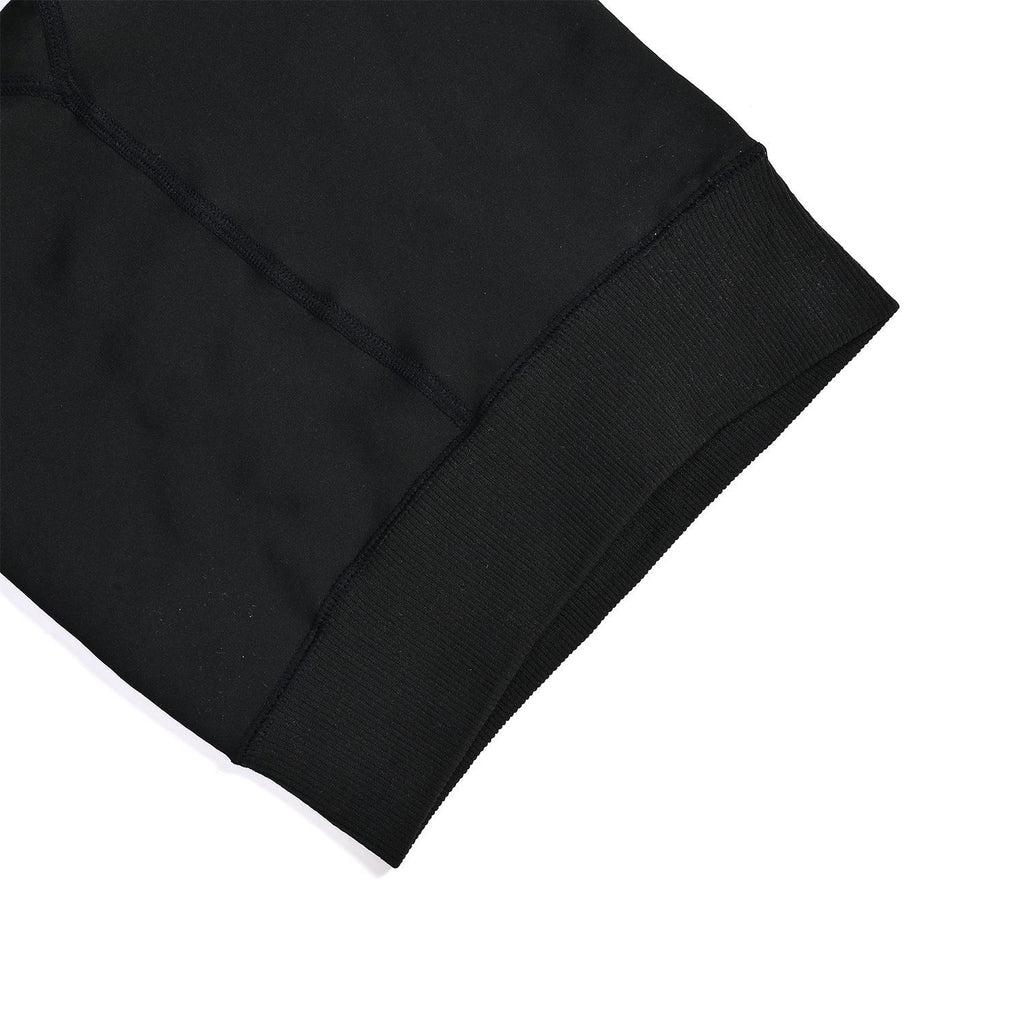 Schwarz