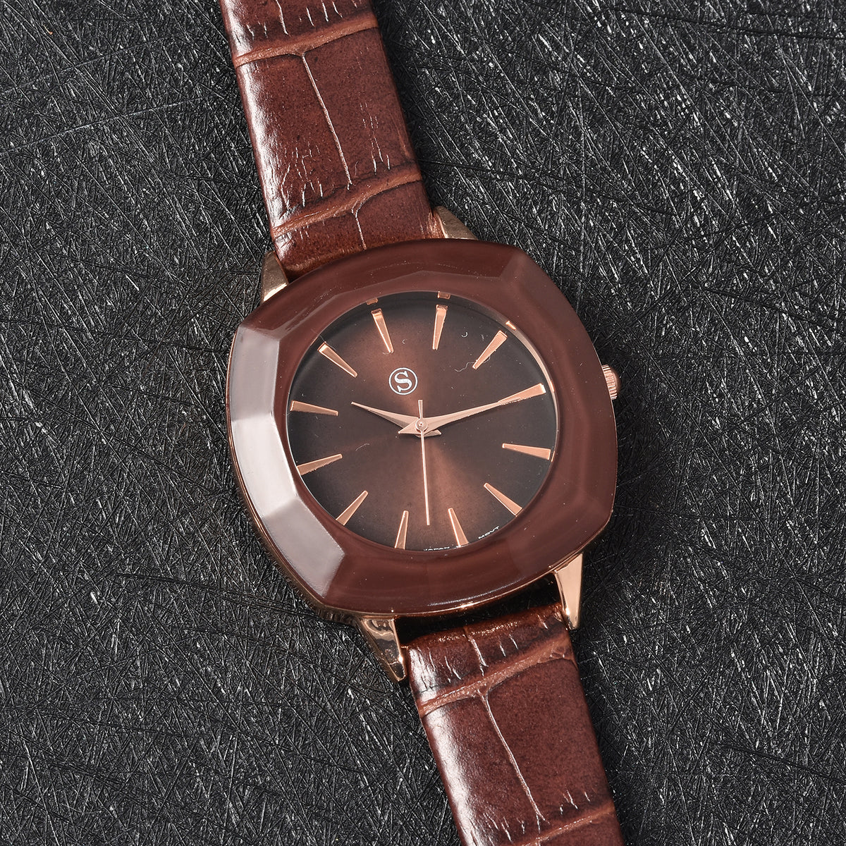 Strada - Elegante Damen-Uhr, PU-Leder Armband, wasserdicht, Japanisches Uhrwerk, Dunkelbraun