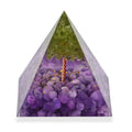Edelstein Pyramide mit Peridot Lebensbaum und Amethyst