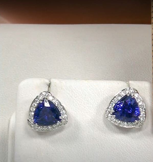 Rhapsody AAAA Tansanit, Weißer Diamant AGI zertifiziert Ohrringe 950 Platin ca. 4.00 ct