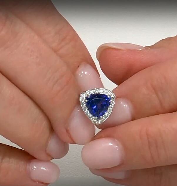 Rhapsody AAAA Tansanit, Weißer Diamant AGI zertifiziert Ohrringe 950 Platin ca. 4.00 ct