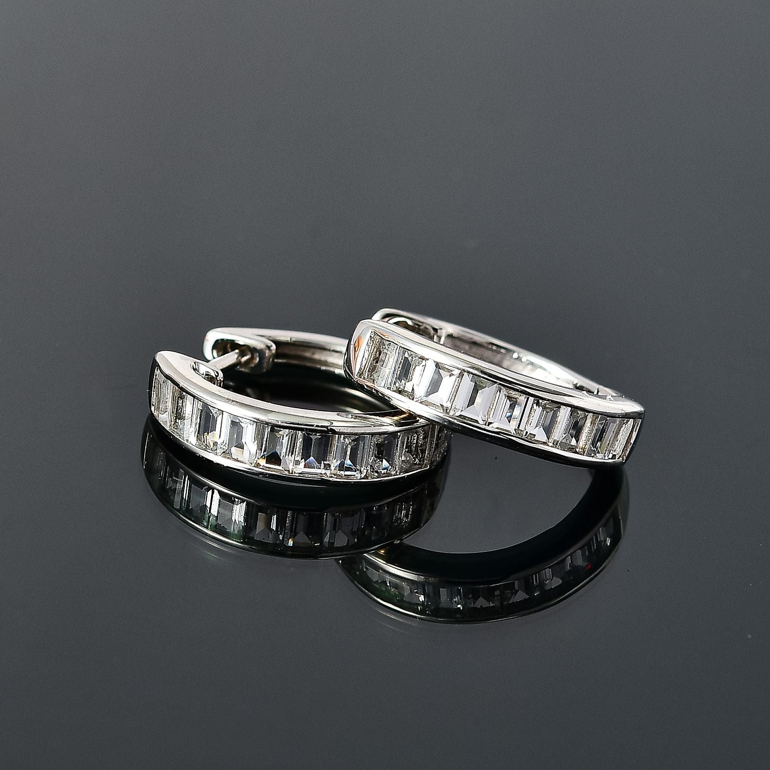 Weißer Topas Ohrringe, 925 Silber platiniert ca. 1.57 ct
