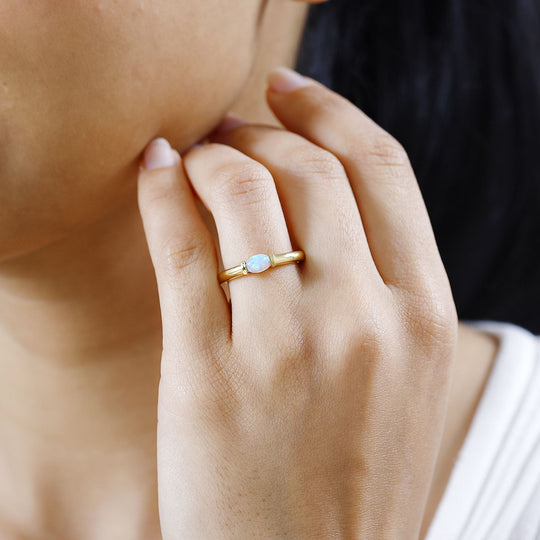 AA Natürlicher, äthiopischer Welo Opal Ring 925 Silber vergoldet ca. 0,30 ct