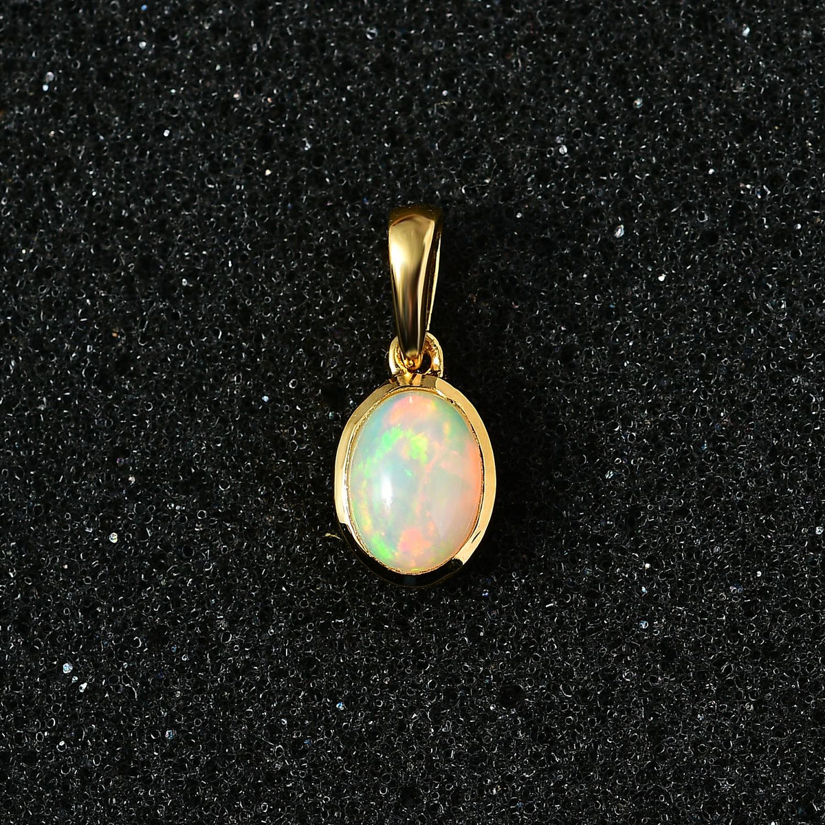AA Natürlicher, äthiopischer Welo Opal Anhänger 925 Silber Gelbgold Vermeil ca. 0,86 ct.