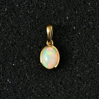 AA Natürlicher, äthiopischer Welo Opal Anhänger 925 Silber Gelbgold Vermeil ca. 0,86 ct.
