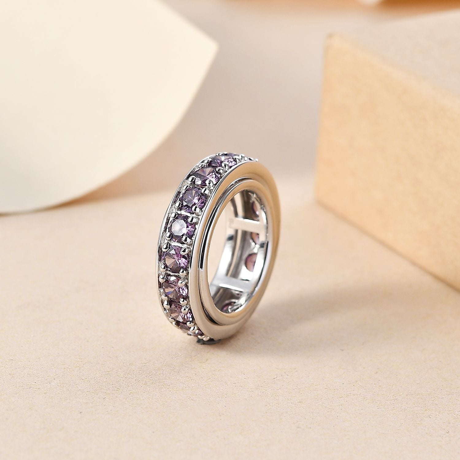 Lila Zirkonia Ring Messing platiniert (Größe 21.00)