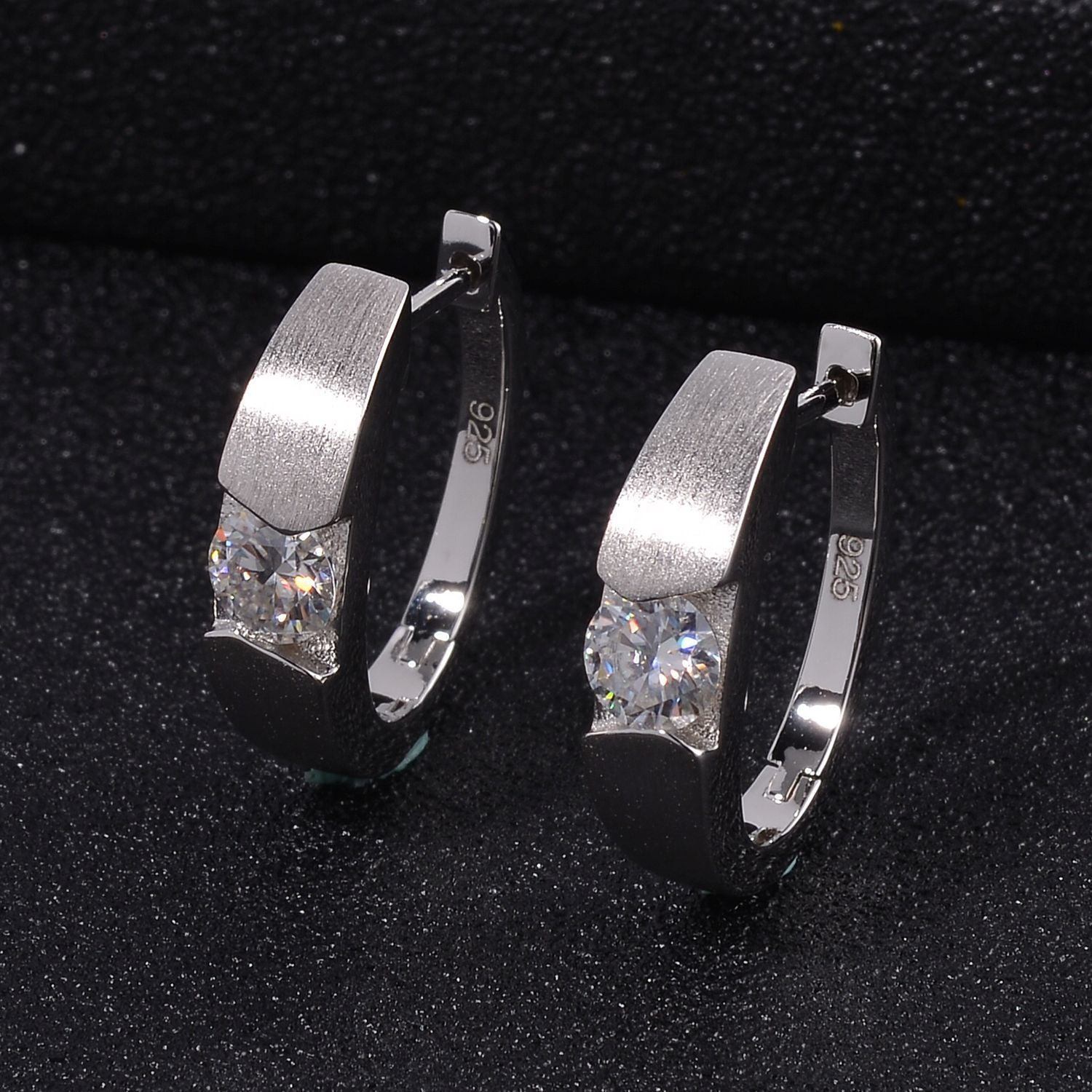 Moissanit Ohrringe 925 Silber rhodiniert ca. 0.90 ct