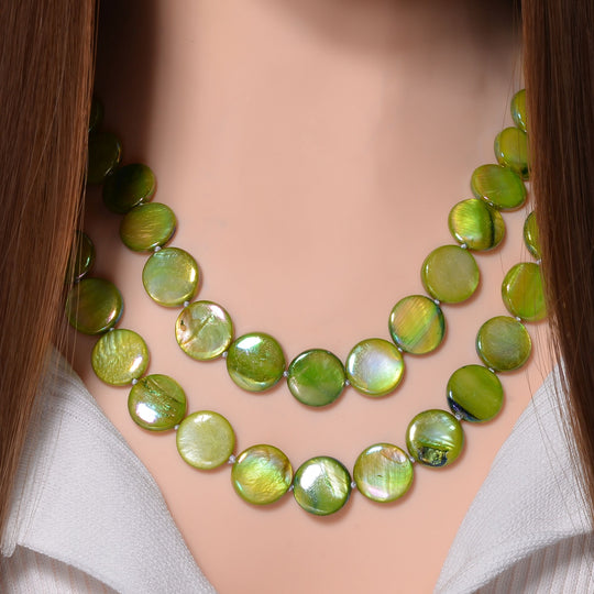 Grüne Muschelkernperle Kette 46 cm ca. 424,00 ct.