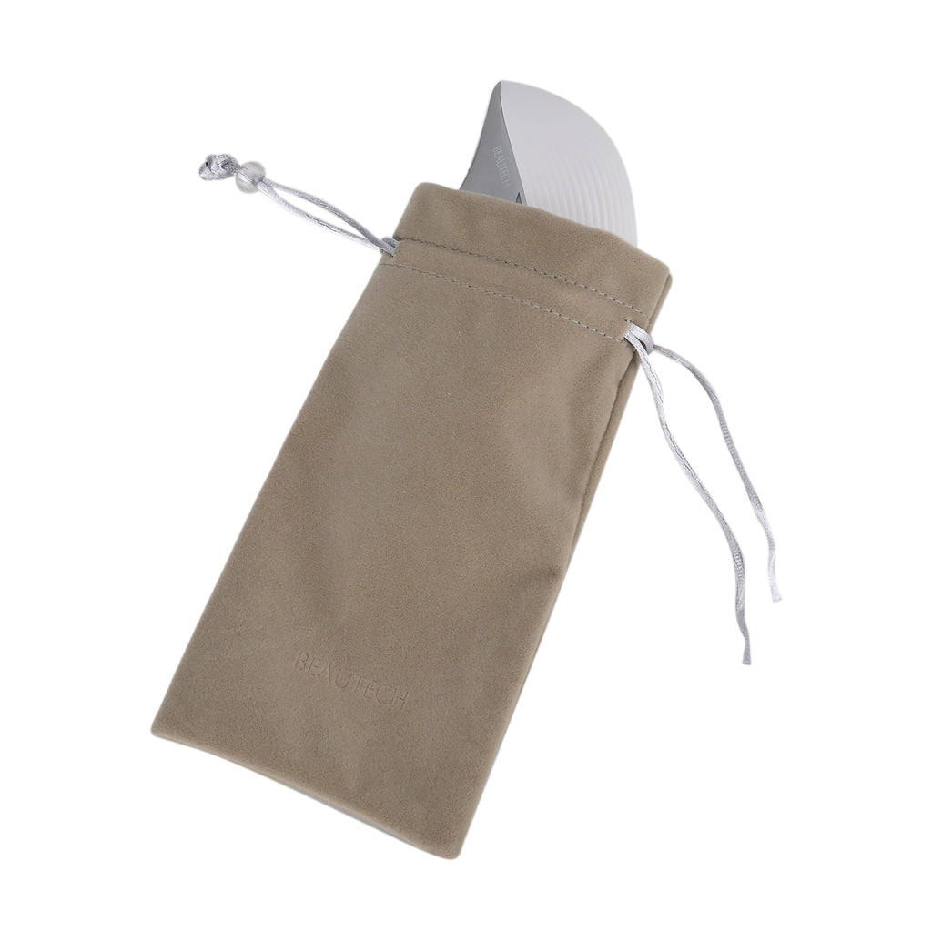 Beautech 3-in-1 Beauty-Gerät mit EMS, RF und Kältetherapie, ca. 13,3x7,5x3,5 cm, USB-Kabel