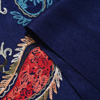 Marineblau mit Blumenmuster