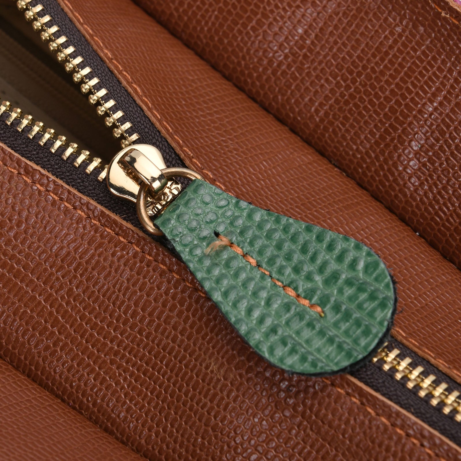 Chaos by Elsie - 100% Echtleder gewebter Tasche mit RFID schutz, 32 x 23 x 11 cm, glänzend