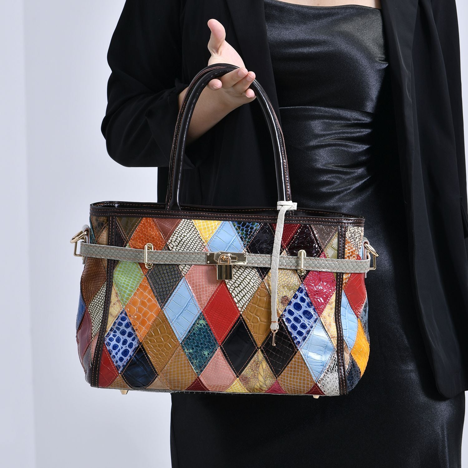 Chaos by Elsie - Echtleder Umhängetasche mit RFID-Schutz, Glänzendes Krokodil-Prägemuster, 34 x 14 x 25 cm, patchwork