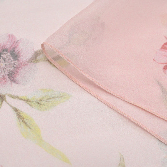 LA MAREY printed 100% mulberry silk scarfMaterial:100% Mulberry silk size:110cm*180cmWeight : 50gpink and floral
