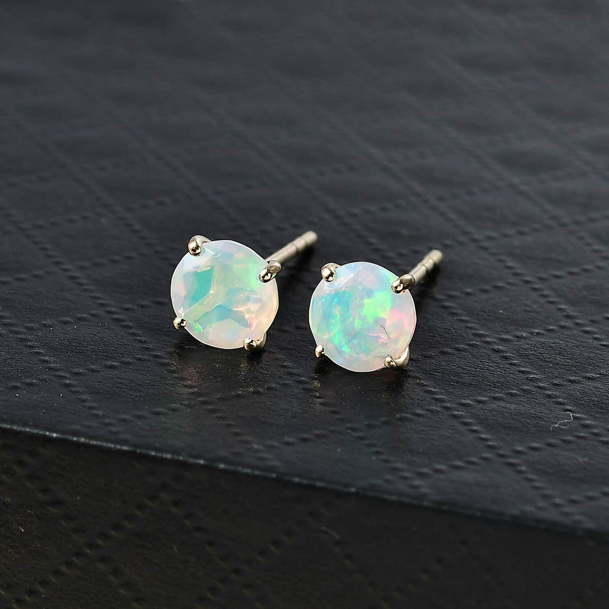 AAA Natürlicher, äthiopischer Welo Opal Ohrringe 417 Gold ca. 2,00 ct.