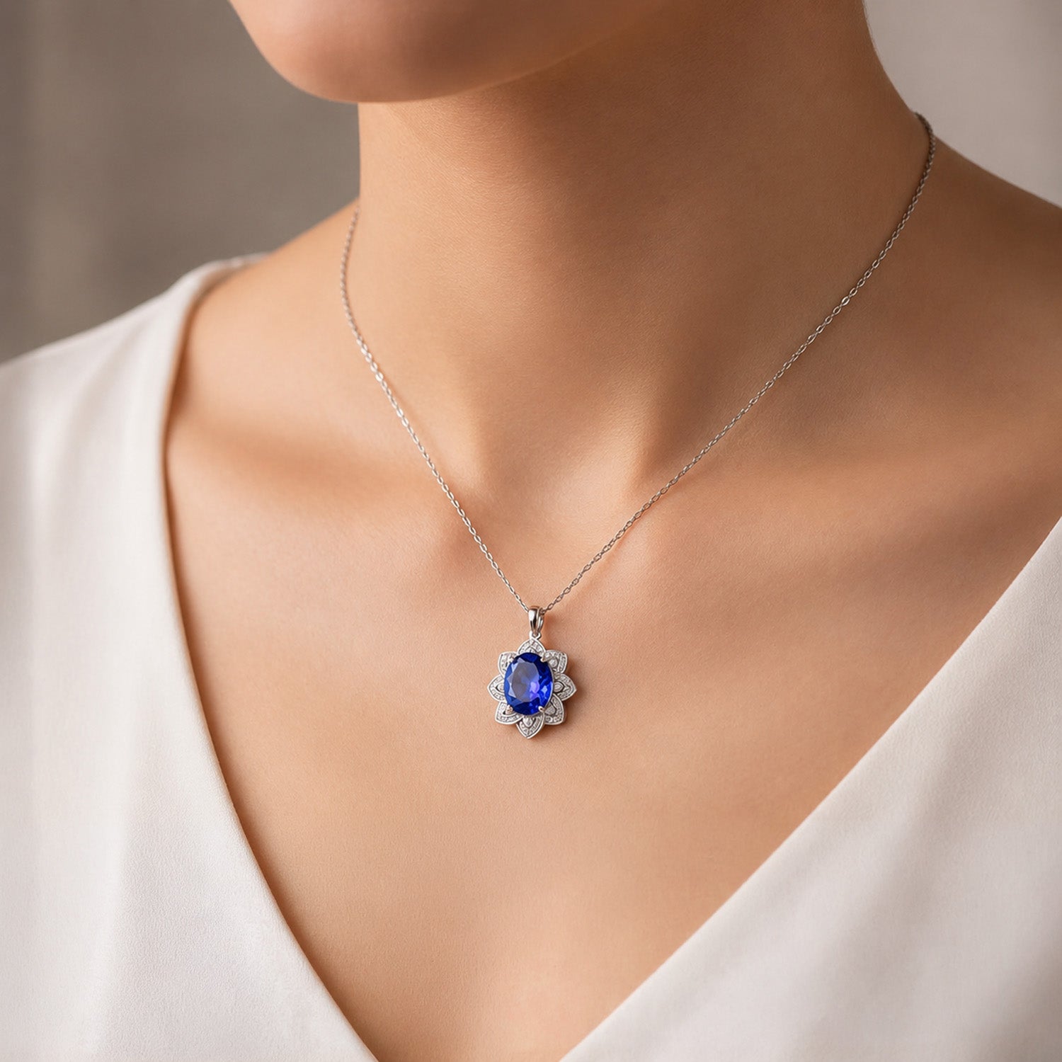 AAAA Tansanit, Weißer Diamant AGI zertifiziert Anhänger 950 Platin ca. 6.15 ct