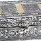 Handgefertigte Schmuckbox, Teakholz, oxidiertes Aluminium, antiker Look, 19,7x12x7,3 cm, roségoldfarben