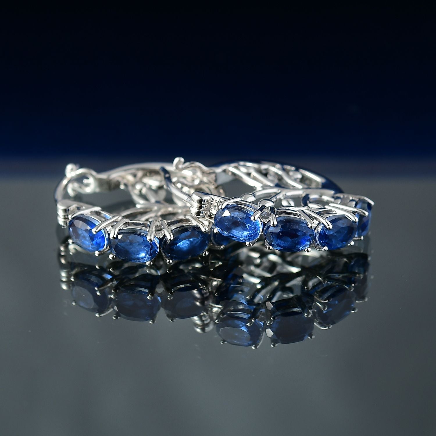 Blau