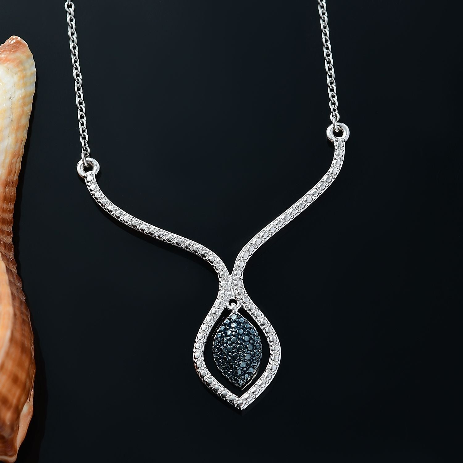 Blauer Diamant Halskette ca. 45 cm Edelstahl