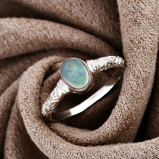 Royal Bali - Natürlicher, äthiopischer Welo Opal Ring 925 Silber