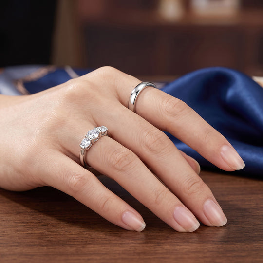 LUXURIANT SGL zertifizierter VS-GH Labor Diamant Trilogie Ring, 925 Silber rhodiniert - 1 ct.