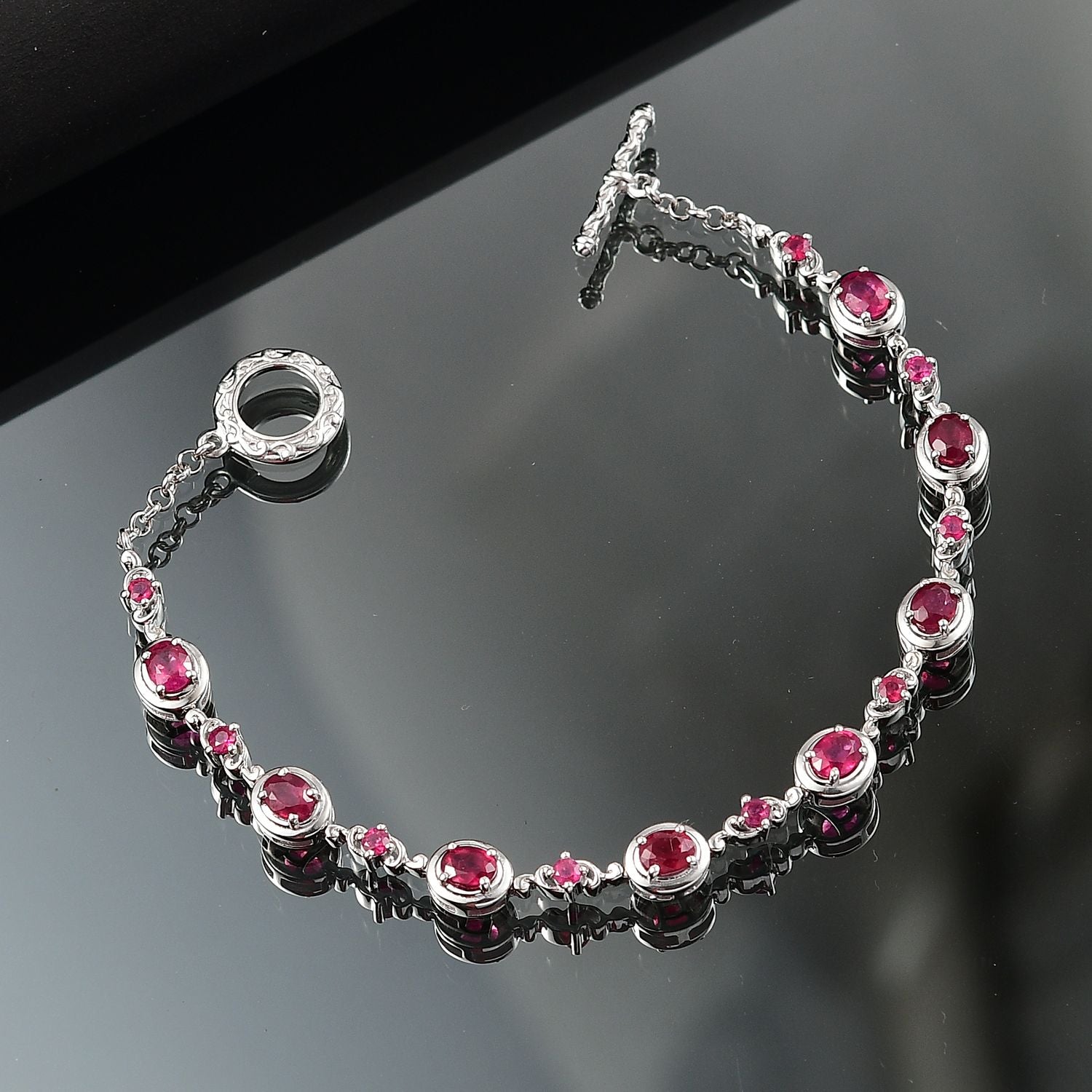 Afrikanischer Rubin (Fissure gefüllt) Armband ca. 19 cm 925 Silber rhodiniert ca. 5,07 ct.