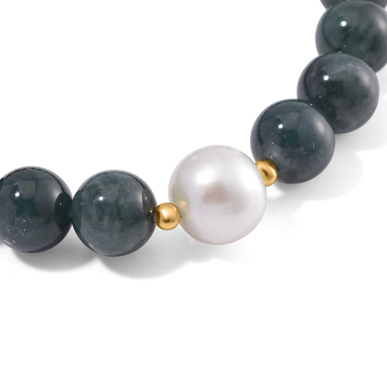 Flexibles weißes Edison Perle und natürliches Olmek Jadeit Armband, 925 Silber vergoldet
