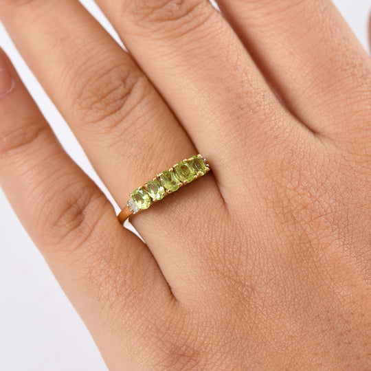 Natürlicher Peridot, Weißer Diamant Ring 925 Silber vergoldet (Größe 20.00) ca. 0.95 ct