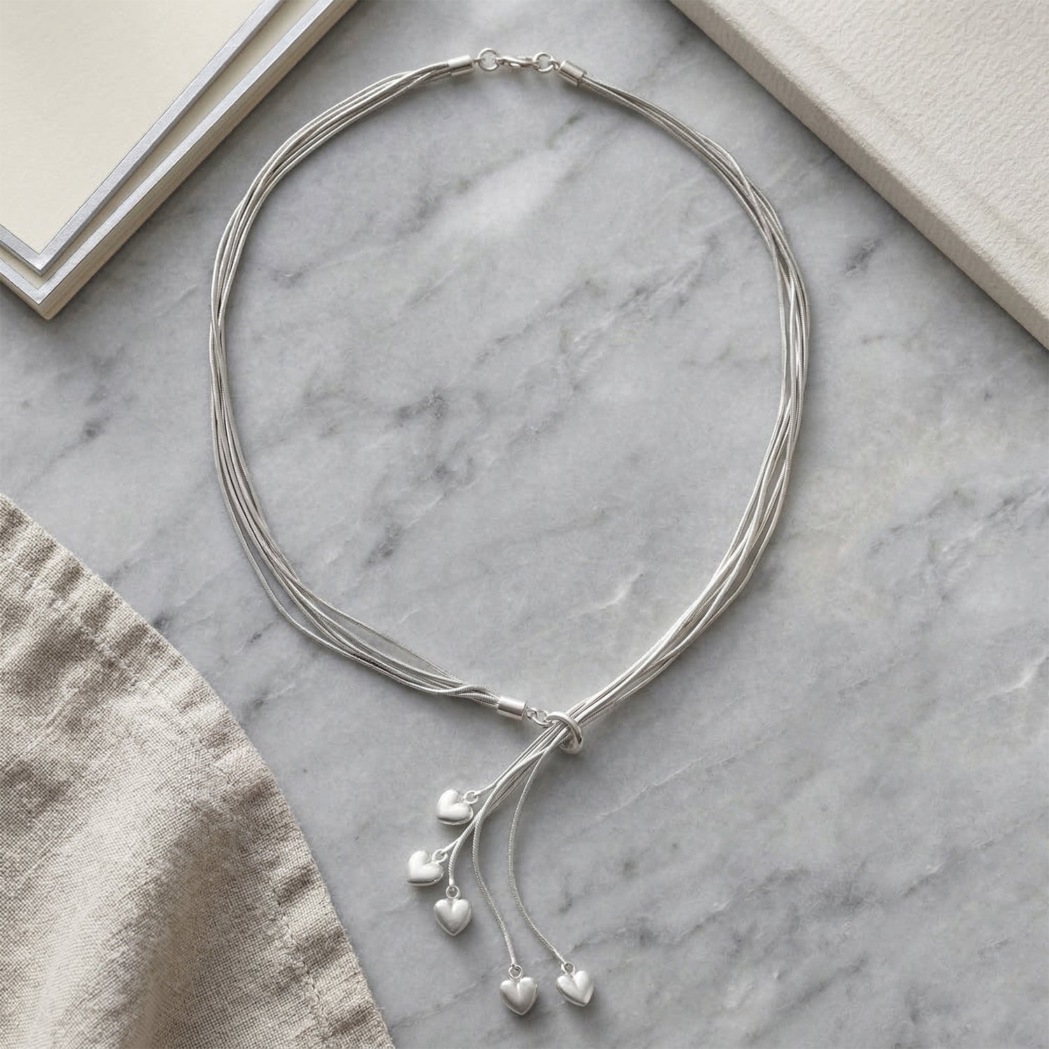 Lariat-Halskette mit Herz-Charms, nickelfreies Messing , ca. 50 cm