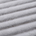 Gestreifte Kunstfell-Decke, 150x200 cm, 300 gms, einlagig, Grau