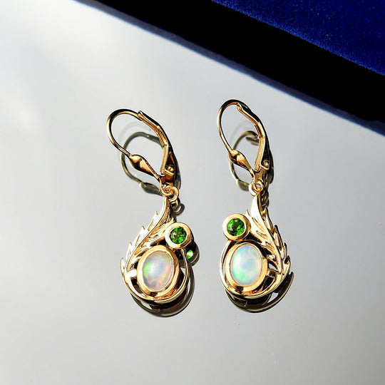 D’joy AA Natürlicher, äthiopischer Welo Opal, Natürlicher Chromdiopsid Ohrringe 925 Silber vergoldet ca. 1,35 ct.