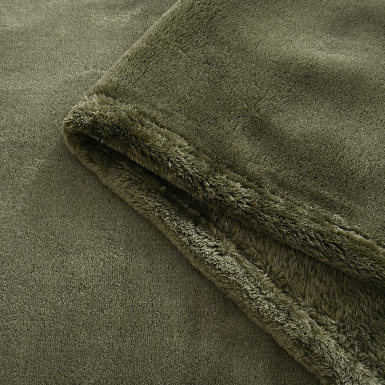 Luxuriöse Mikroflanell-Decke, 550 GSM, Superweich und Kuschelig, 150 x 200 cm, Kupfer
Luxuriöse Mikroflanell-Decke, 550 GSM, Superweich und Kuschelig, 150 x 200 cm, Salbeigrün