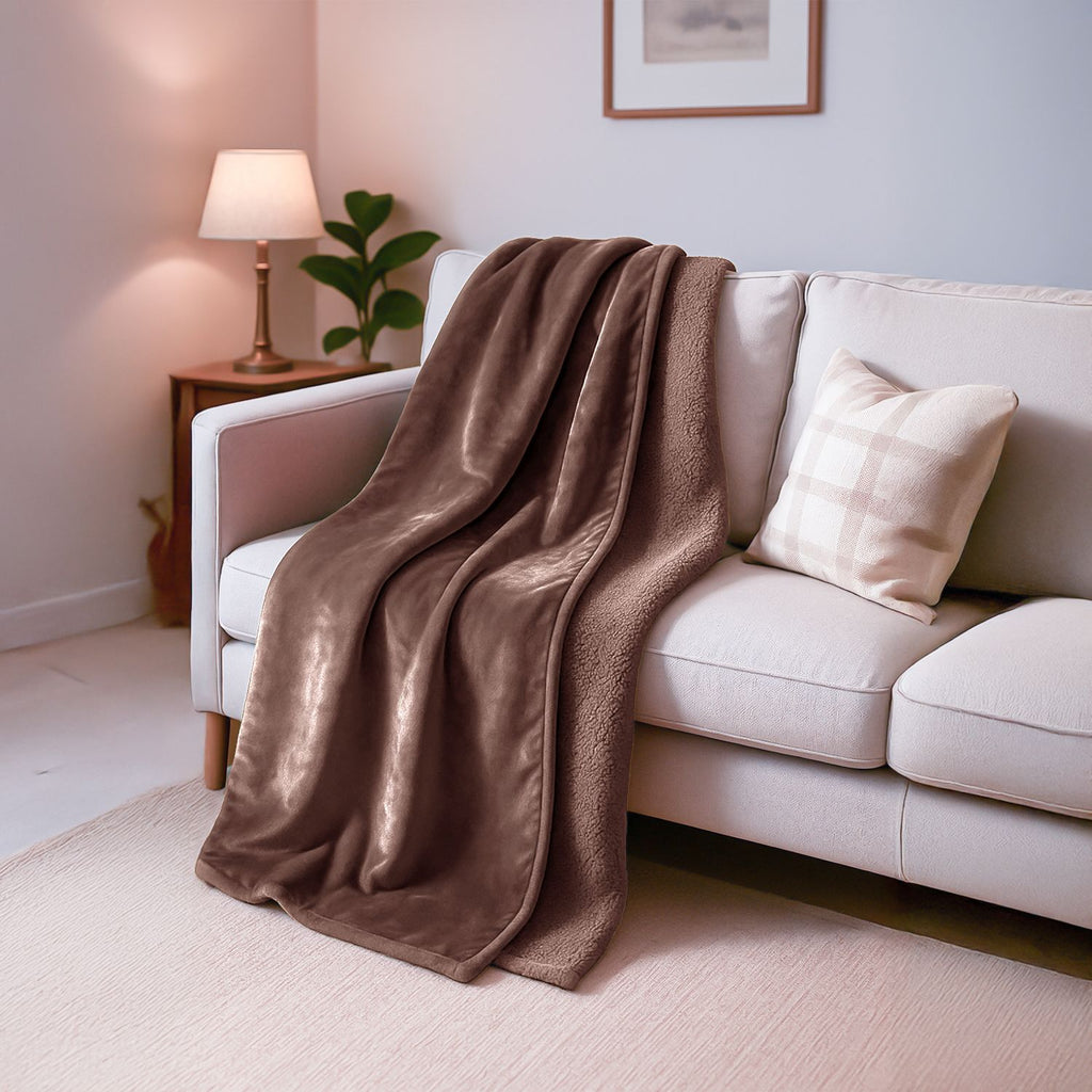 Luxuriöse Mikroflanell-Decke, 550 GSM, Superweich und Kuschelig, 150 x 200 cm, Schokobraun