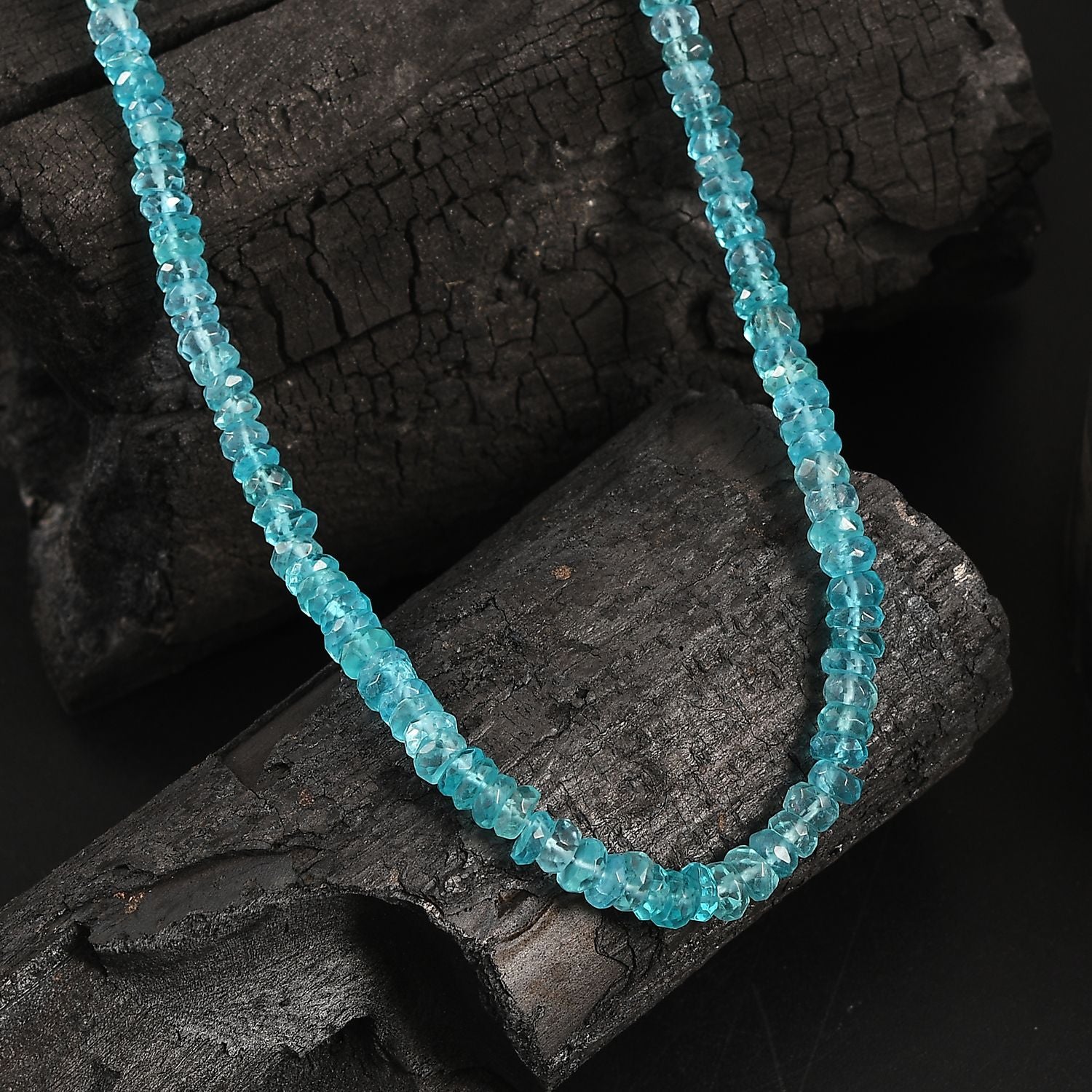 Betroka Blauer Apatit Halskette ca. 45 cm 925 Silber rhodiniert ca. 85.00 ct